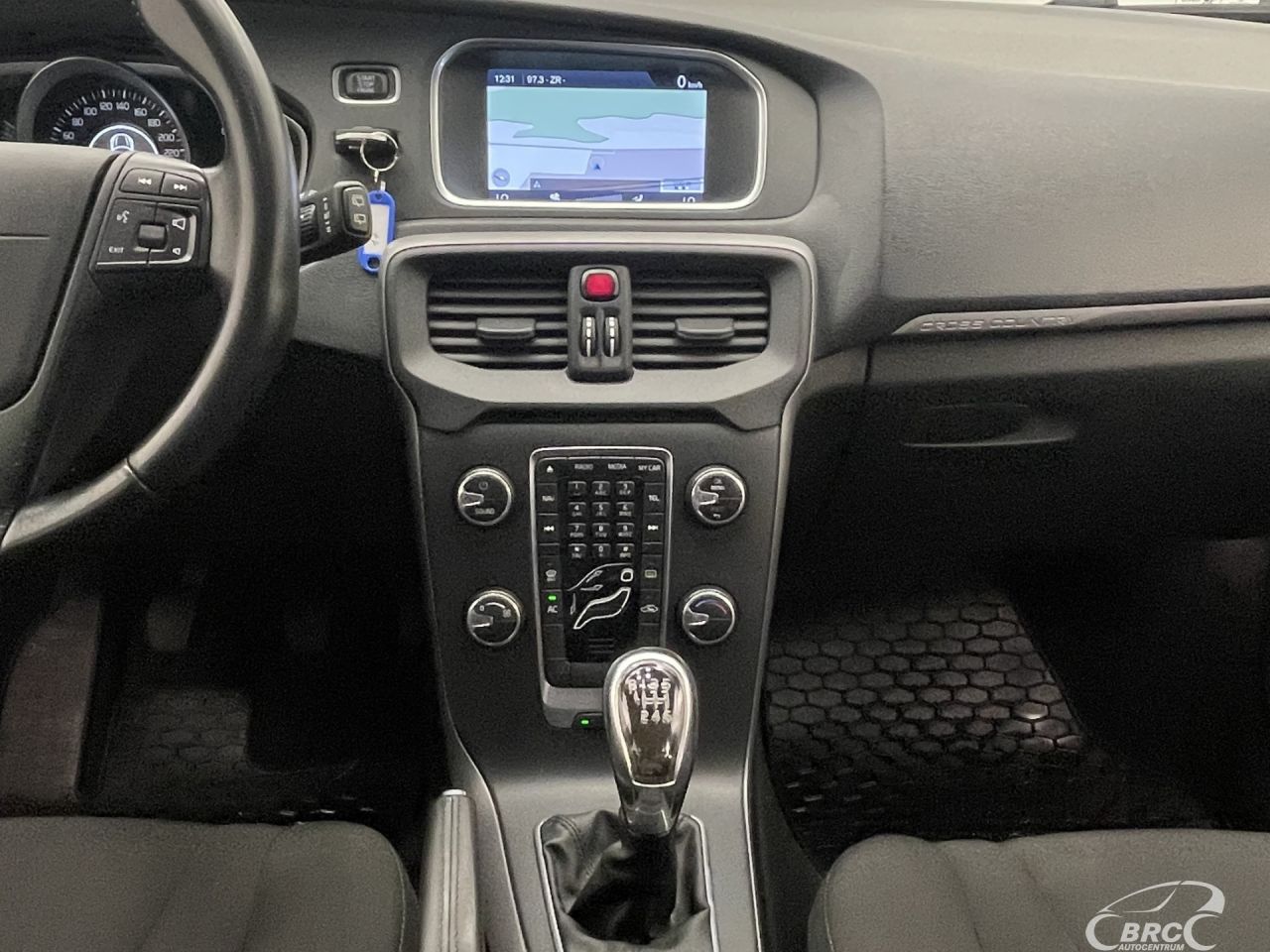 Volvo V40 | 13