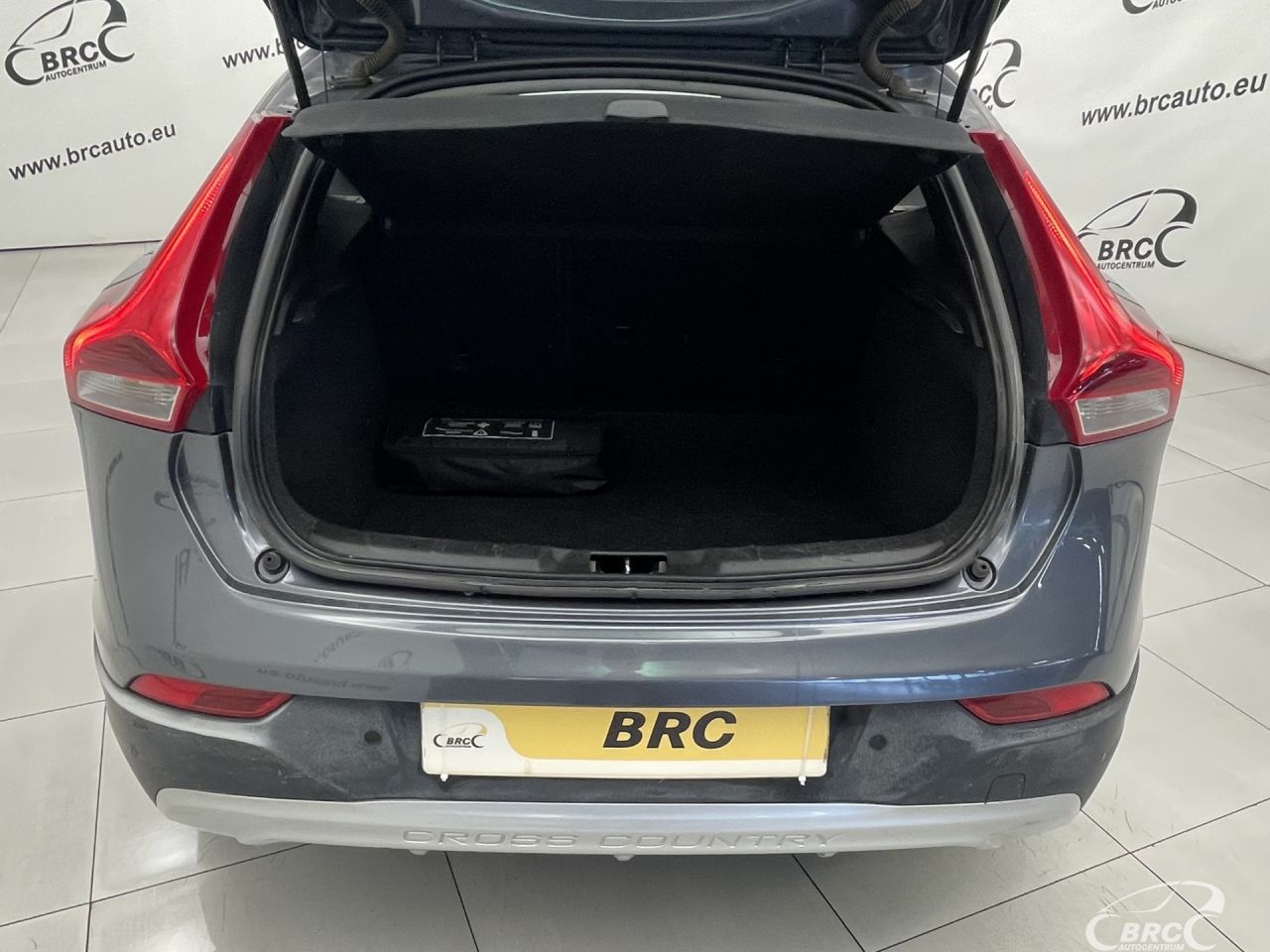 Volvo V40 | 40