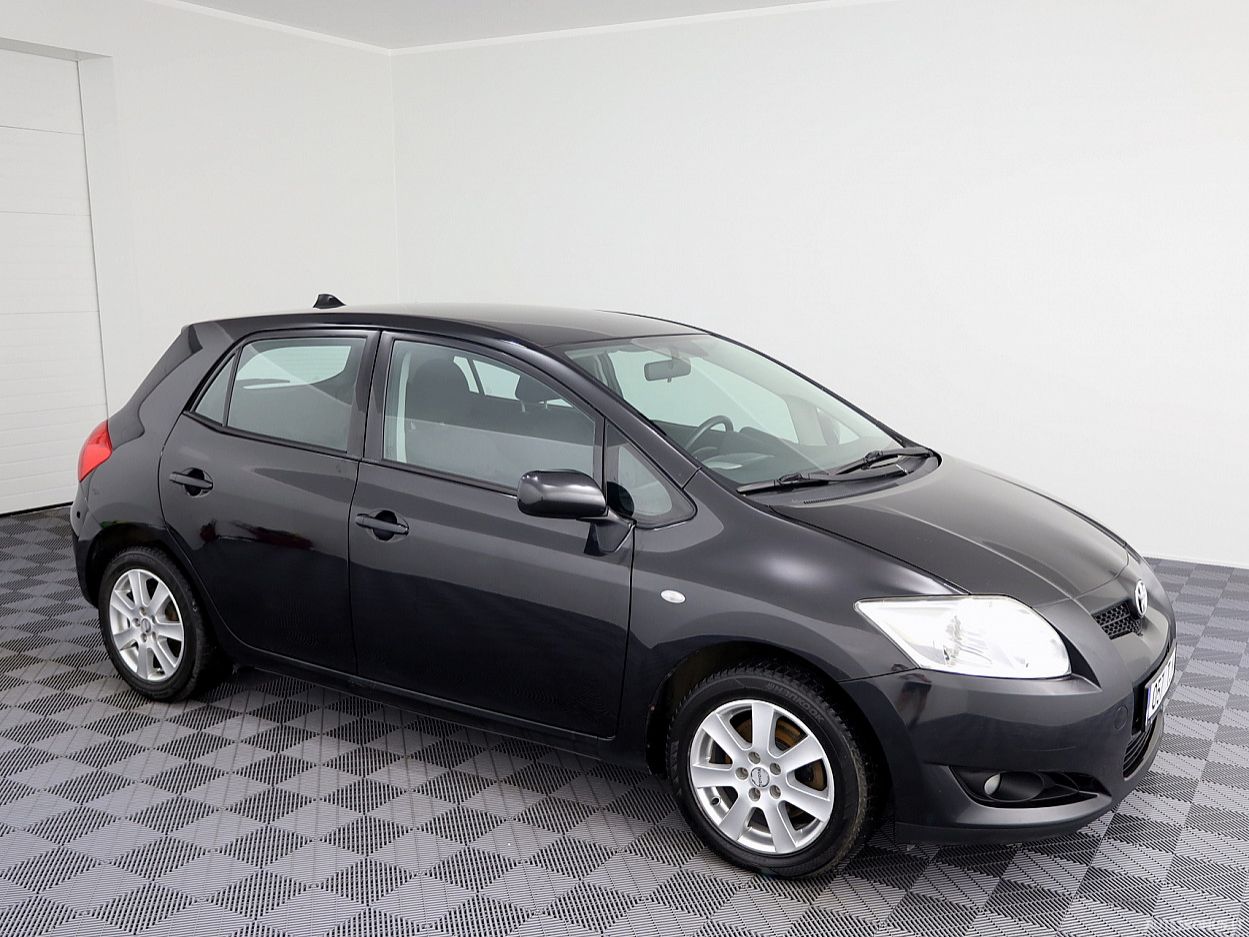 Toyota Auris, 2.0 l., Хэтчбек