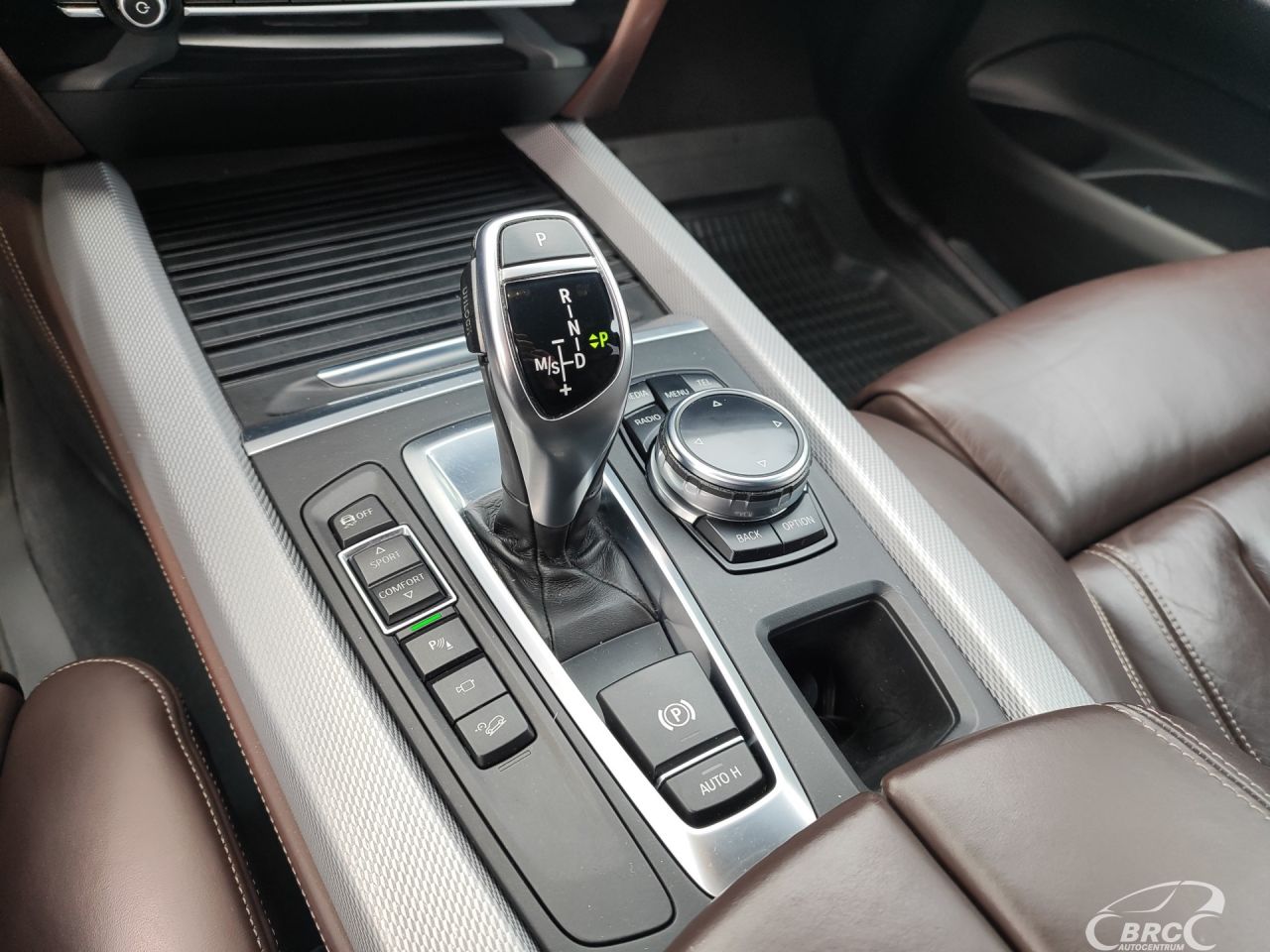 BMW X5 | 32