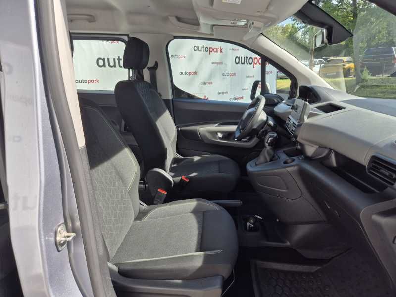 Peugeot Rifter | 7