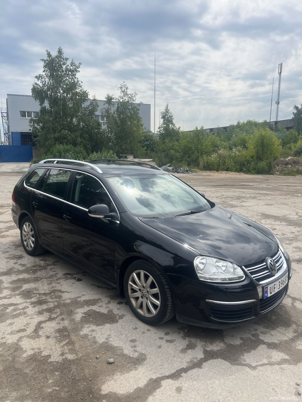 Volkswagen Golf | 1