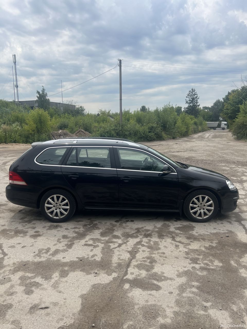 Volkswagen Golf | 3