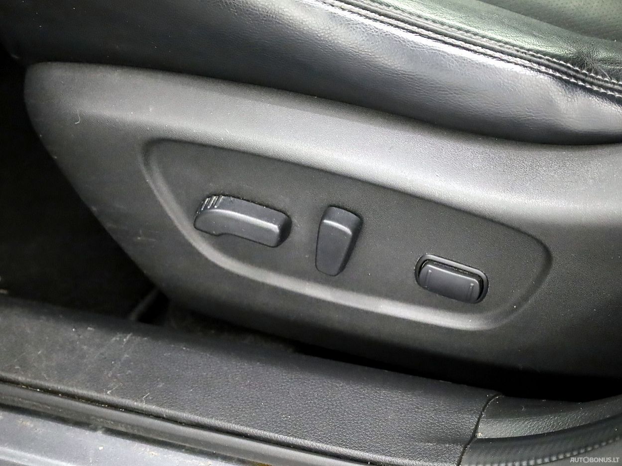 Nissan X-Trail | 12