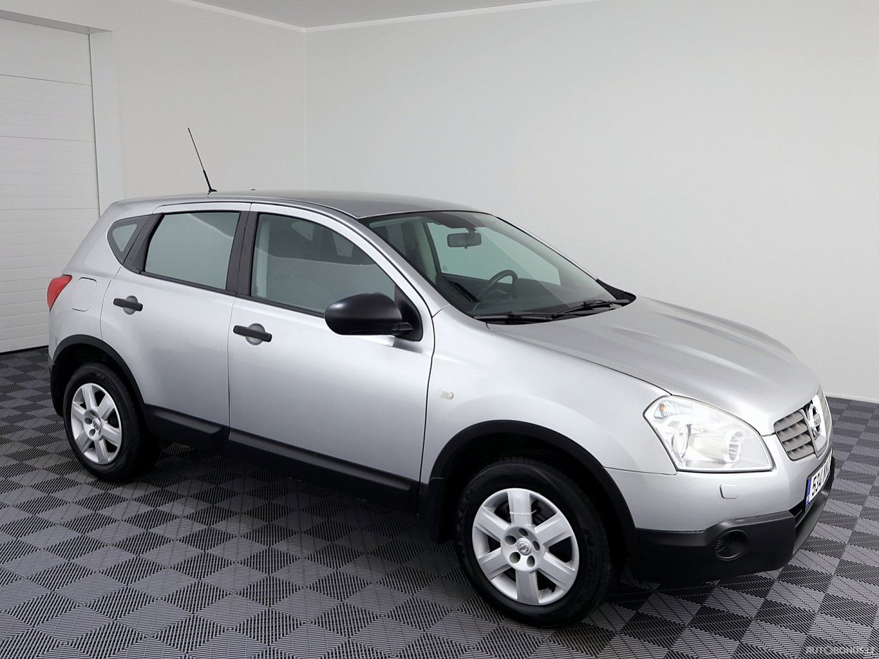 Nissan Qashqai, 2.0 l., Внедорожник