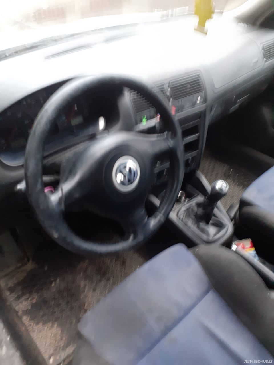 Volkswagen Golf | 4