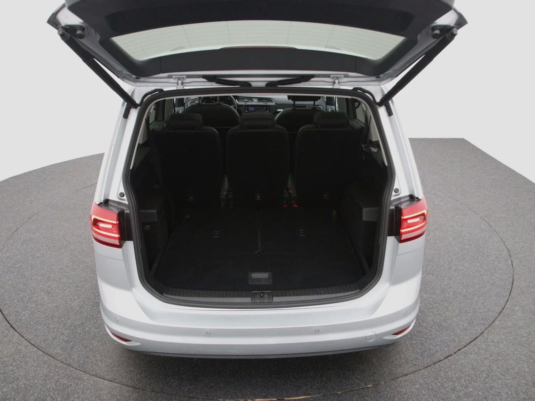 Volkswagen Touran | 37