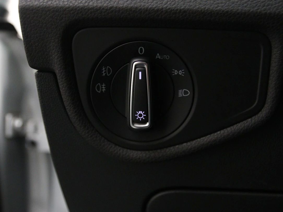 Volkswagen Touran | 27