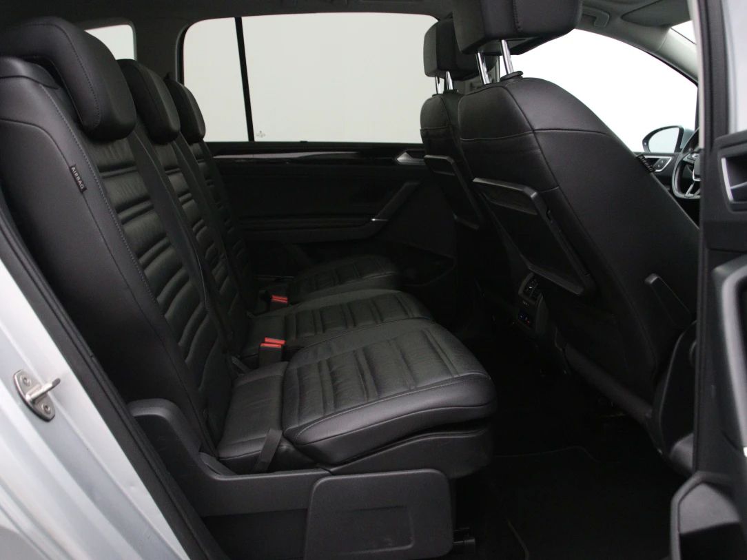 Volkswagen Touran | 14