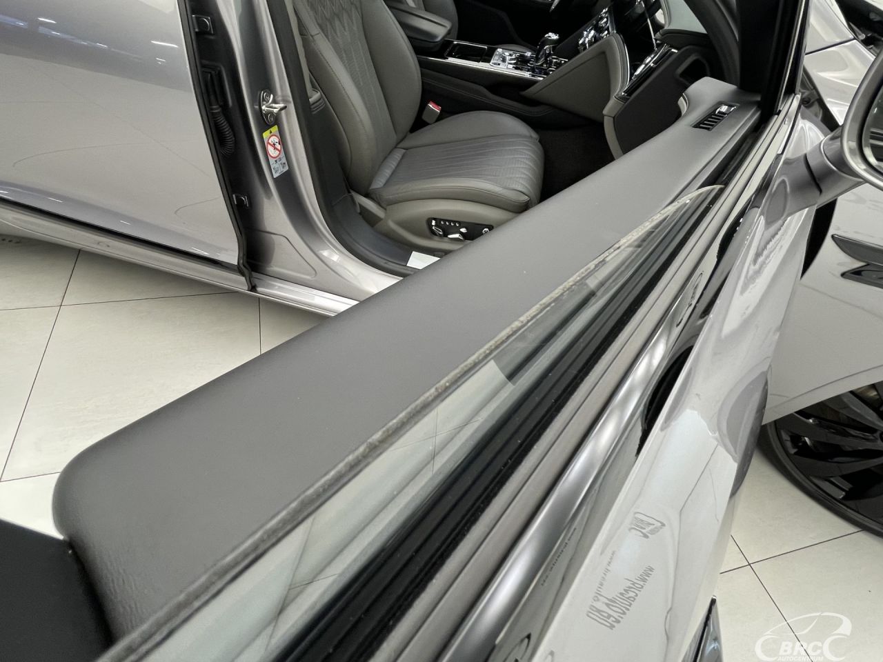 Bentley Flying Spur | 10