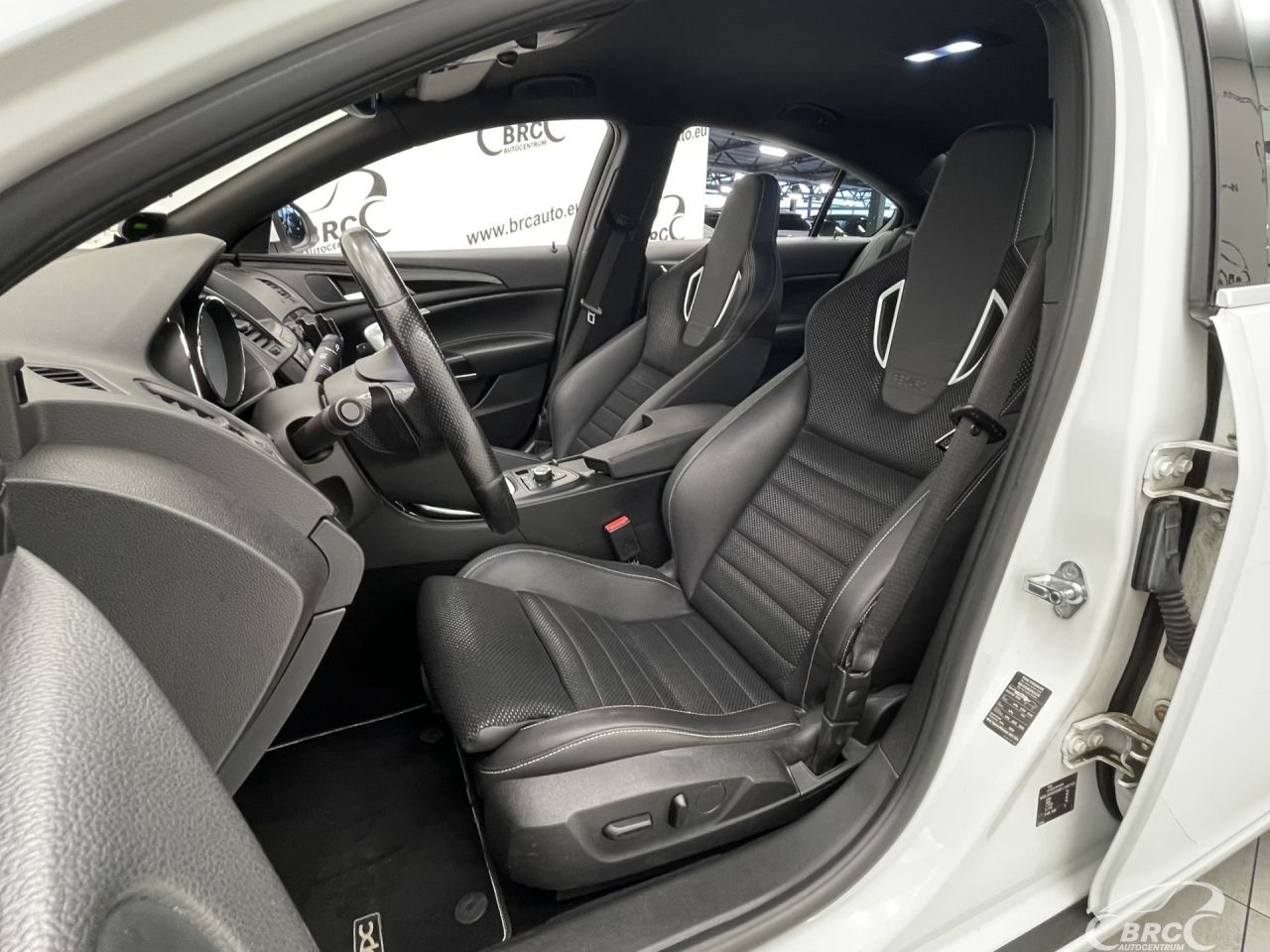 Opel Insignia | 21