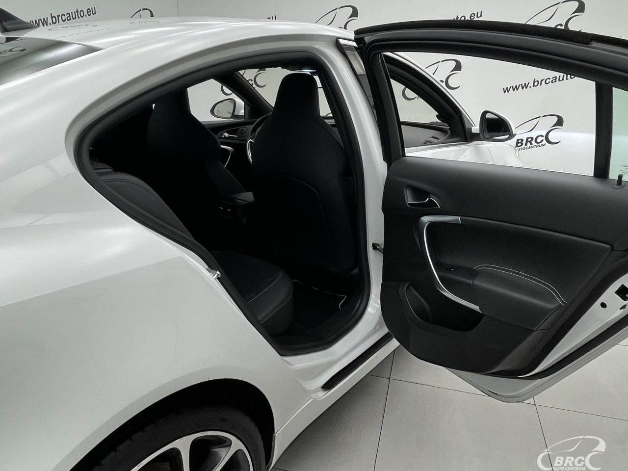 Opel Insignia | 11