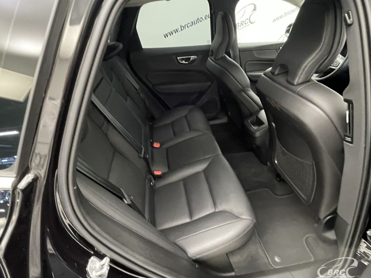 Volvo XC60 | 10