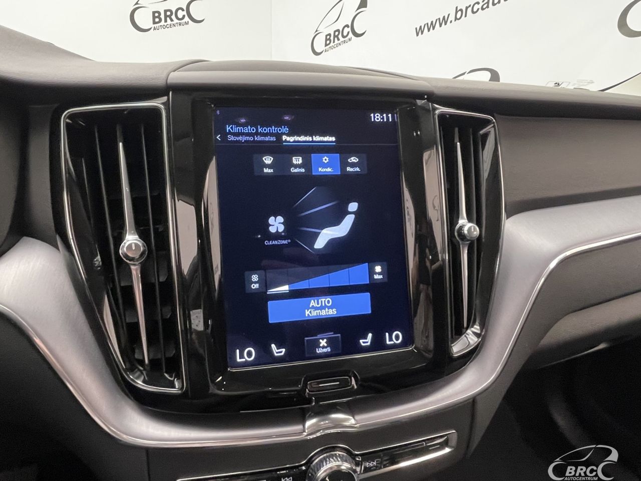 Volvo XC60 | 33