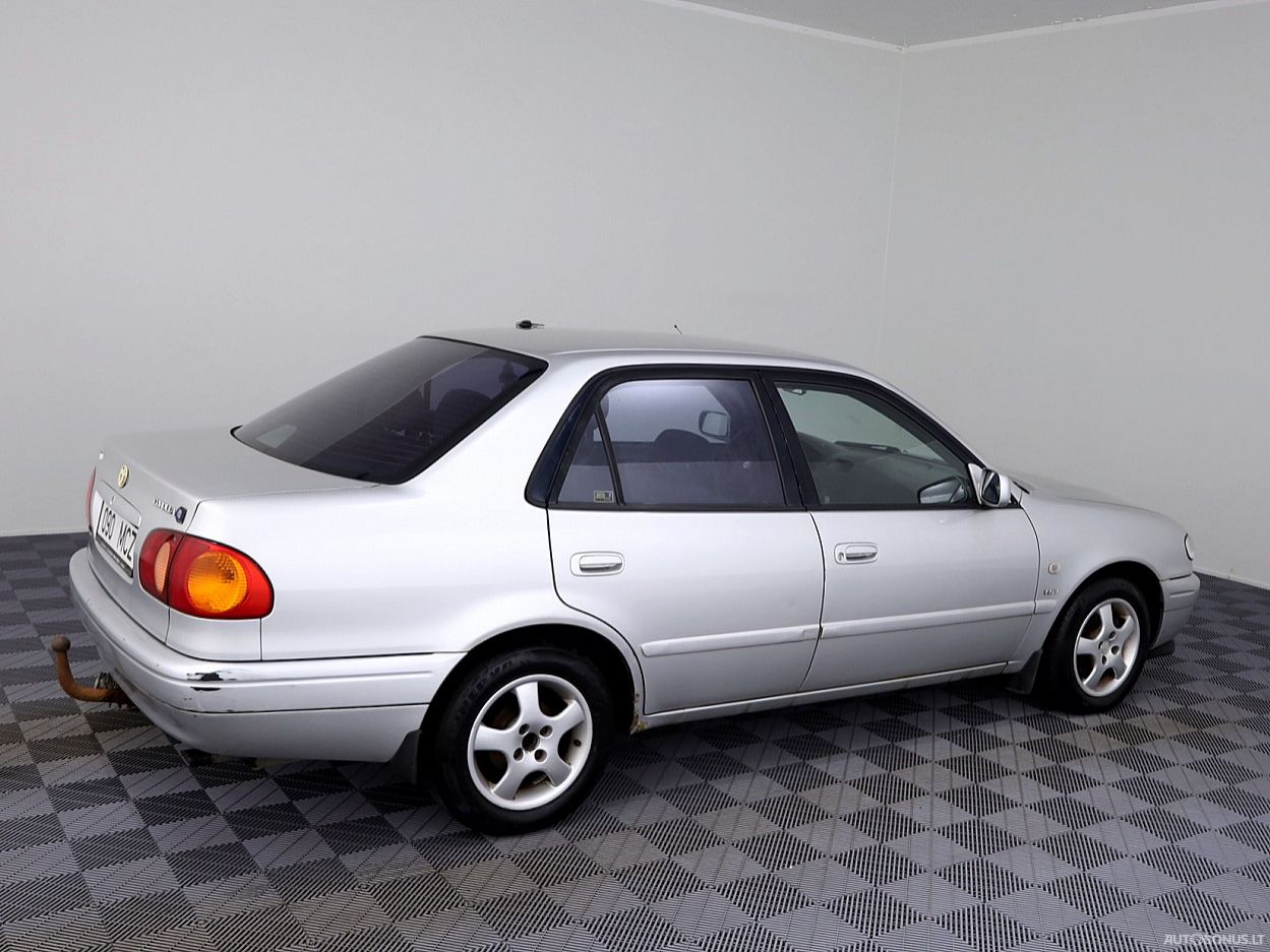 Toyota Corolla | 2