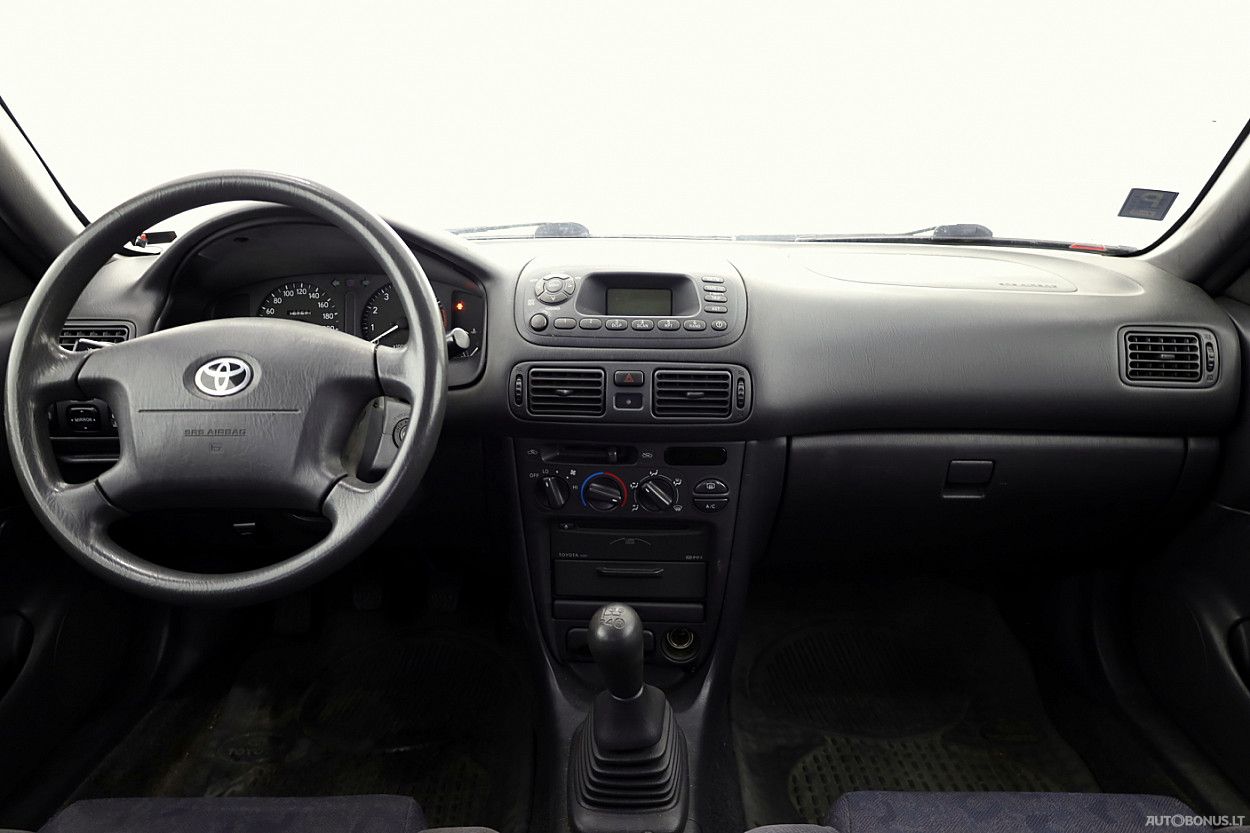 Toyota Corolla | 4