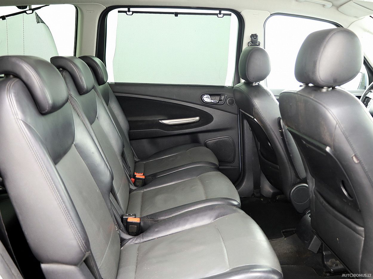 Ford Galaxy | 6