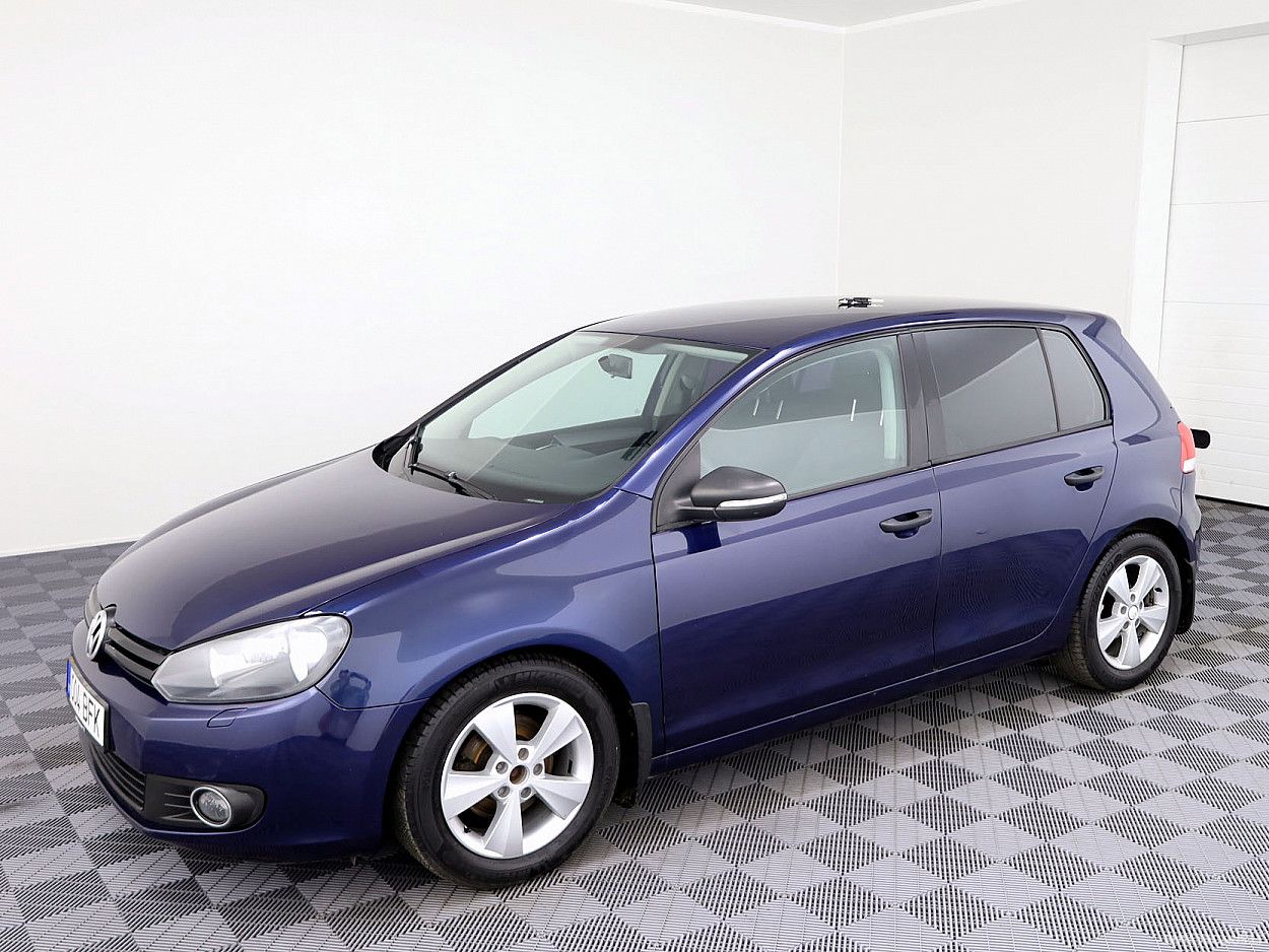 Volkswagen Golf | 1