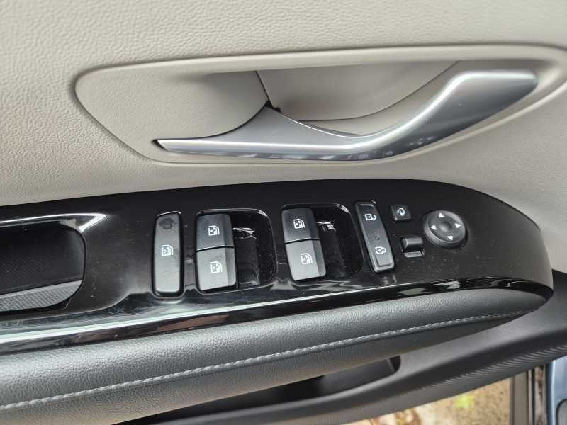 Hyundai Tucson | 19