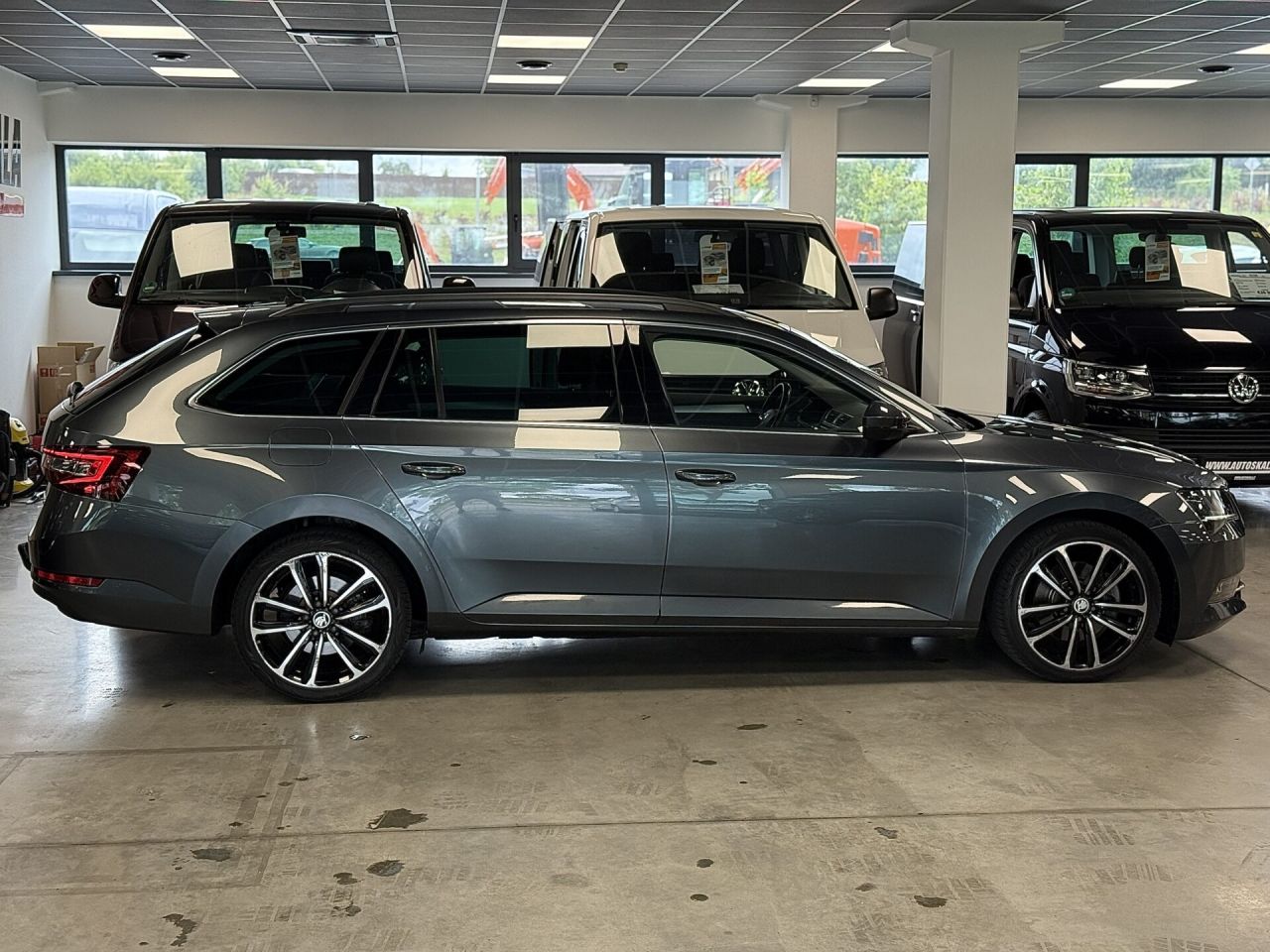 Skoda Superb | 28