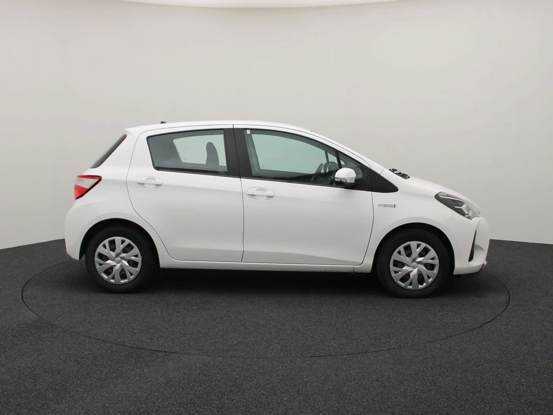Toyota Yaris | 8