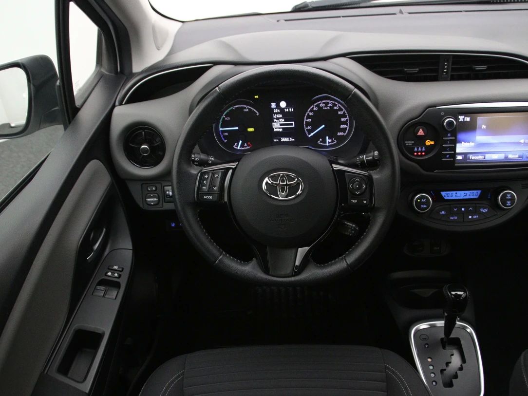 Toyota Yaris | 16