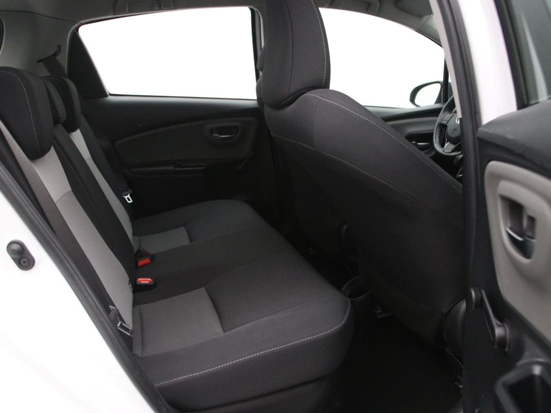 Toyota Yaris | 14