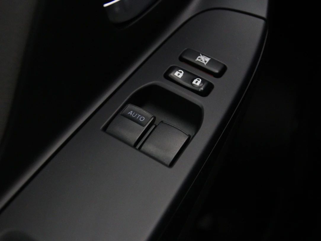 Toyota Yaris | 24
