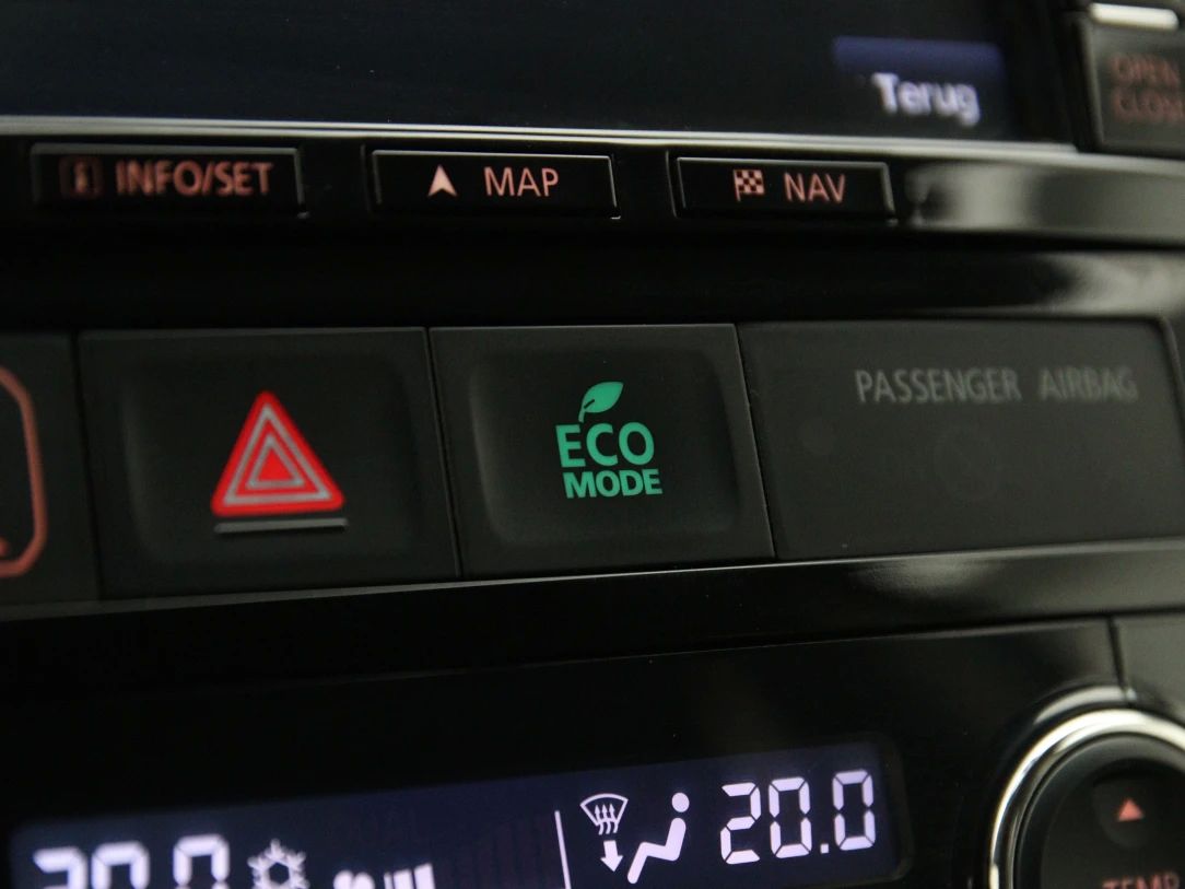 Mitsubishi Outlander | 33