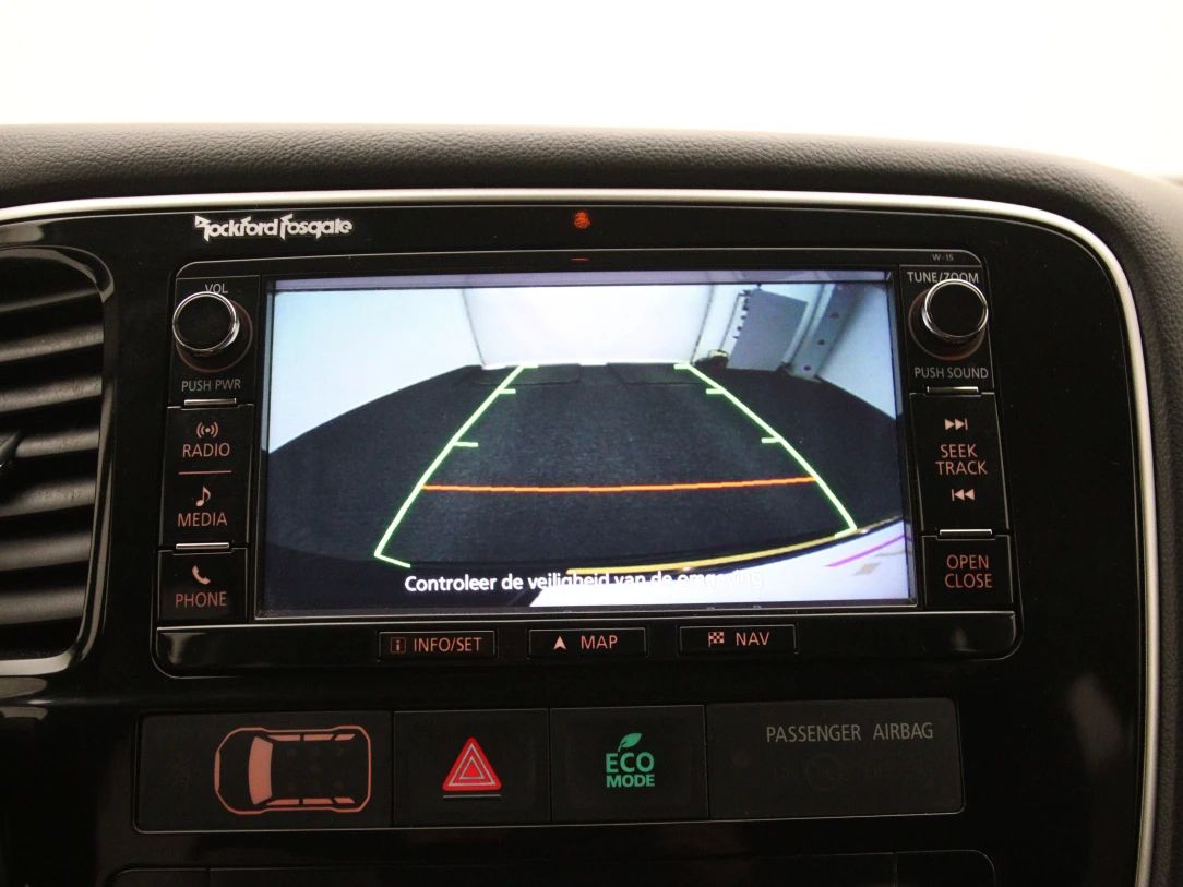 Mitsubishi Outlander | 23