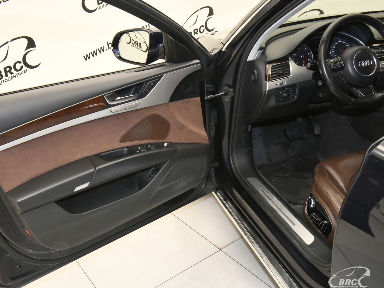 Audi A8 | 18