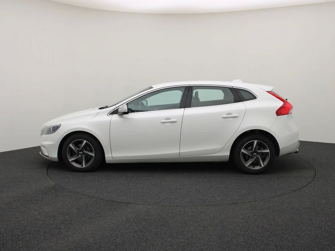 Volvo V40 | 5