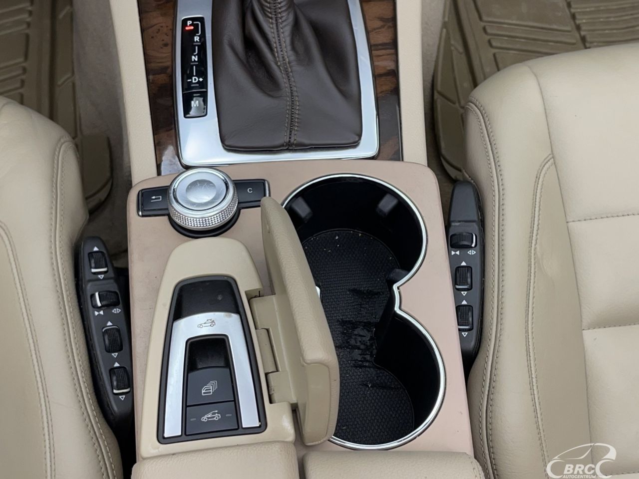 Mercedes-Benz E550 | 17
