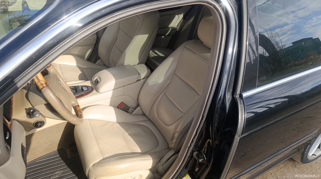 Jaguar XJ | 8