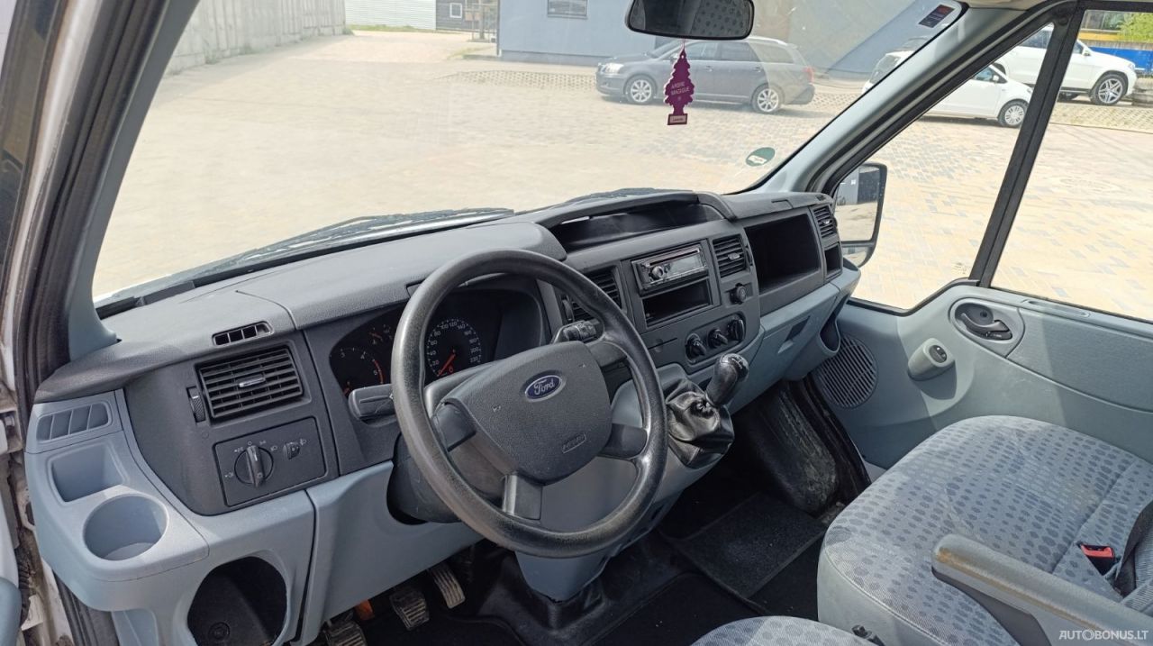 Ford Transit | 7