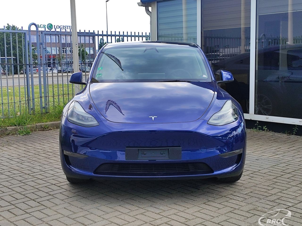 Tesla Model Y | 24