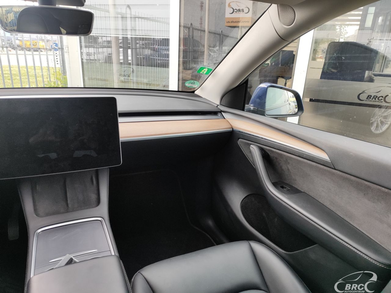Tesla Model Y | 4
