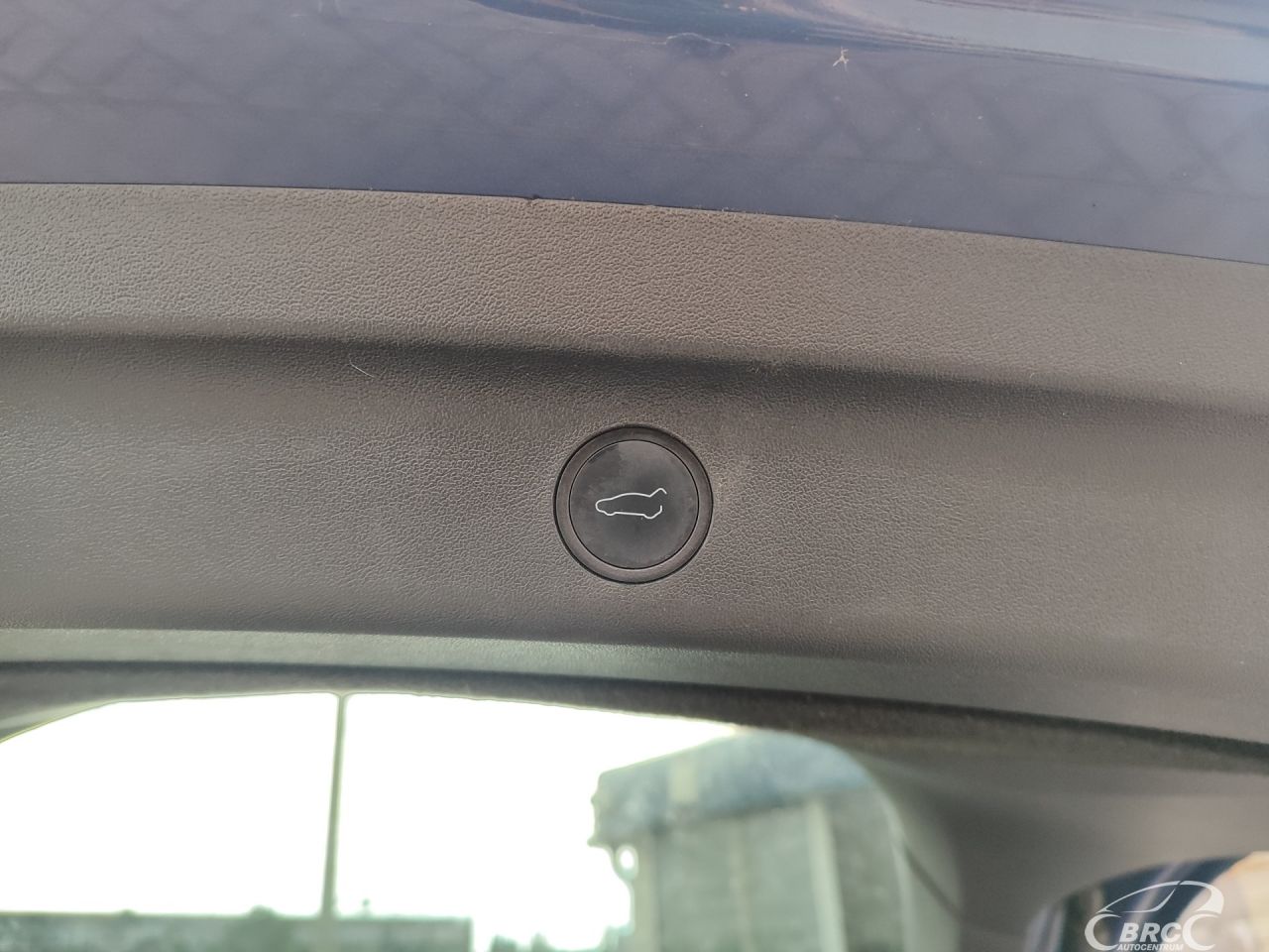 Tesla Model Y | 12
