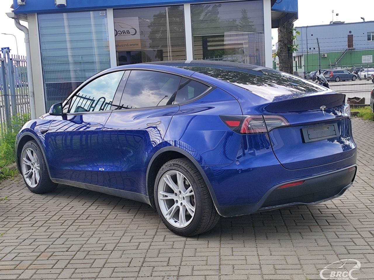 Tesla Model Y | 27