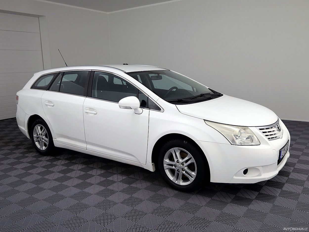Toyota Avensis, 2.0 l., Универсал