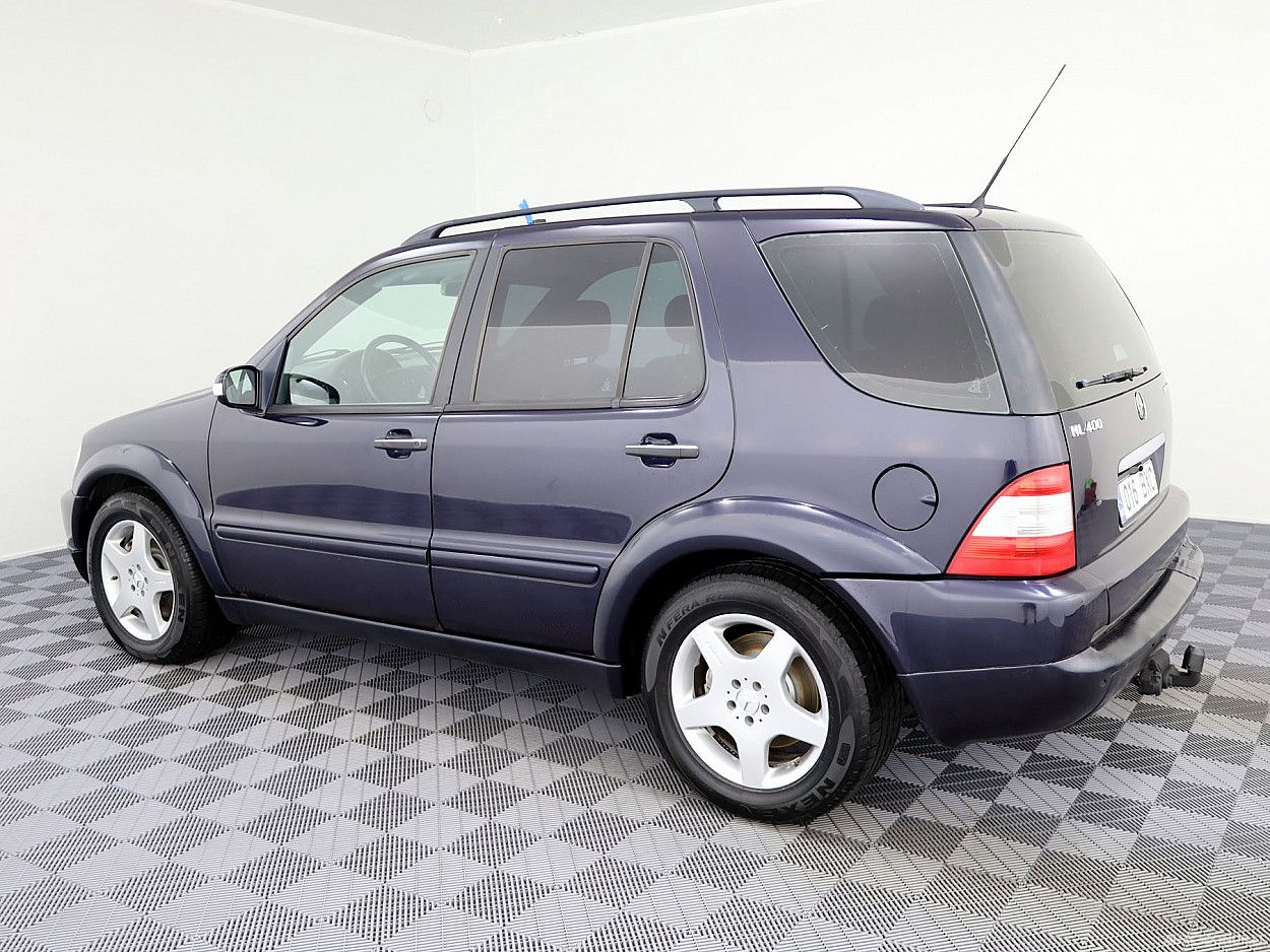 Mercedes-Benz ML400 | 3