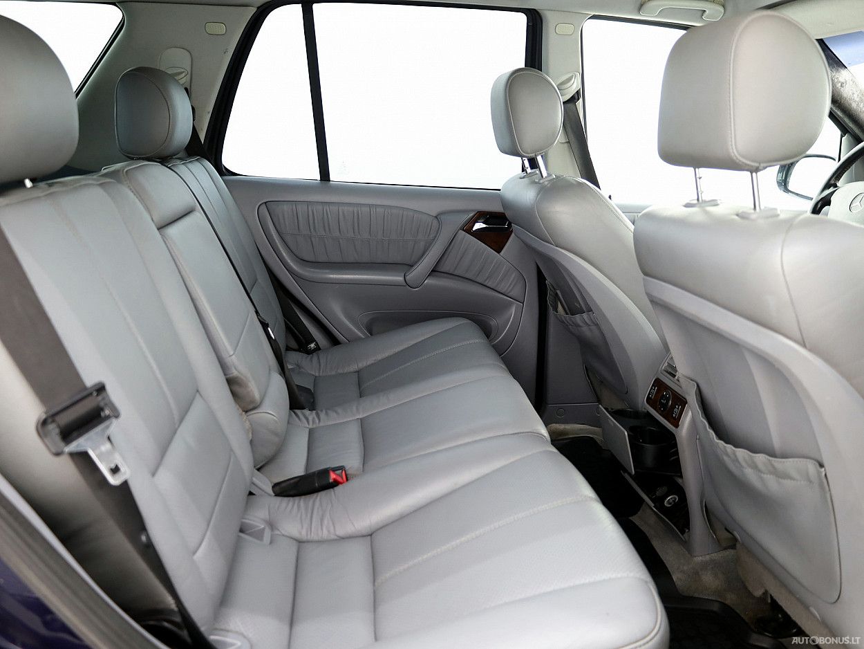 Mercedes-Benz ML400 | 6