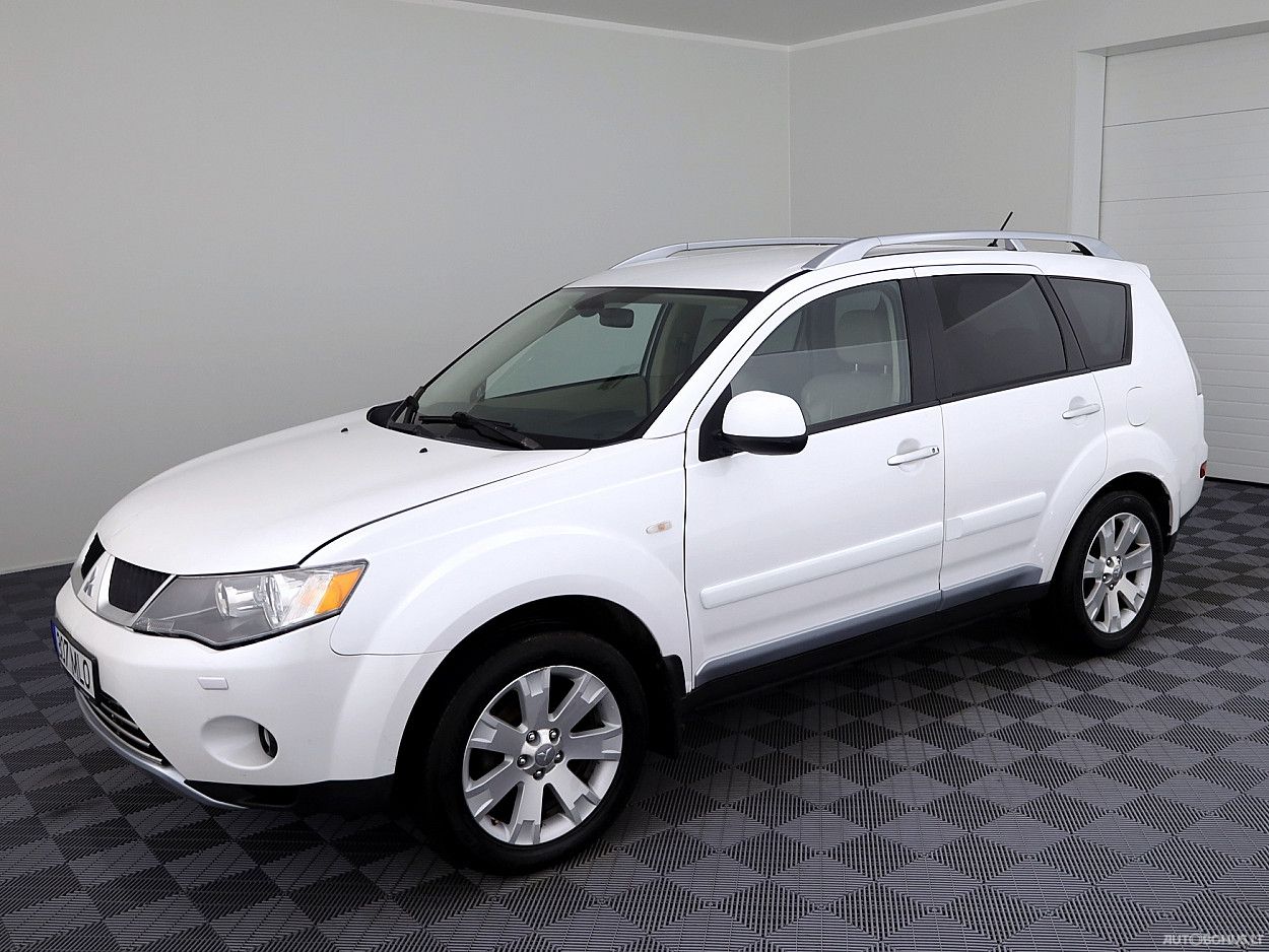 Mitsubishi Outlander | 1