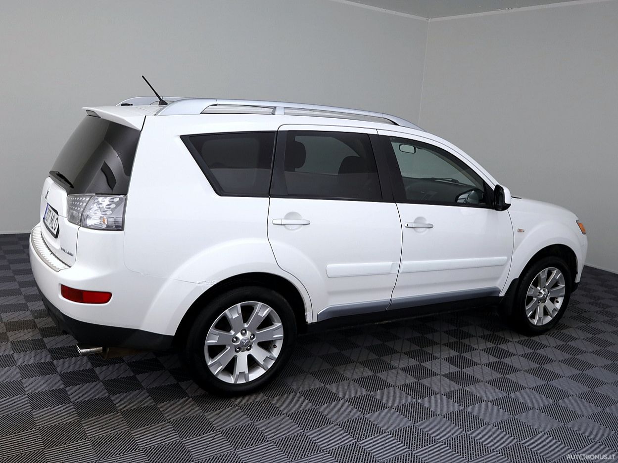 Mitsubishi Outlander | 2