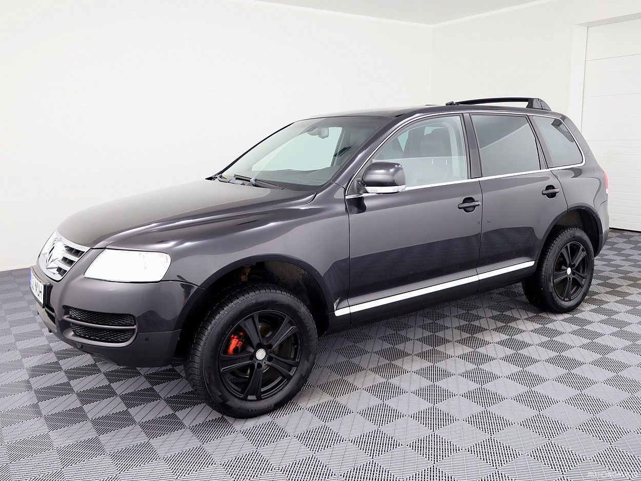 Volkswagen Touareg | 1