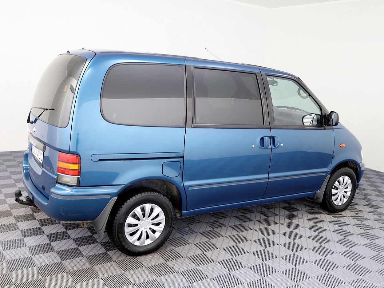 Nissan Serena | 2