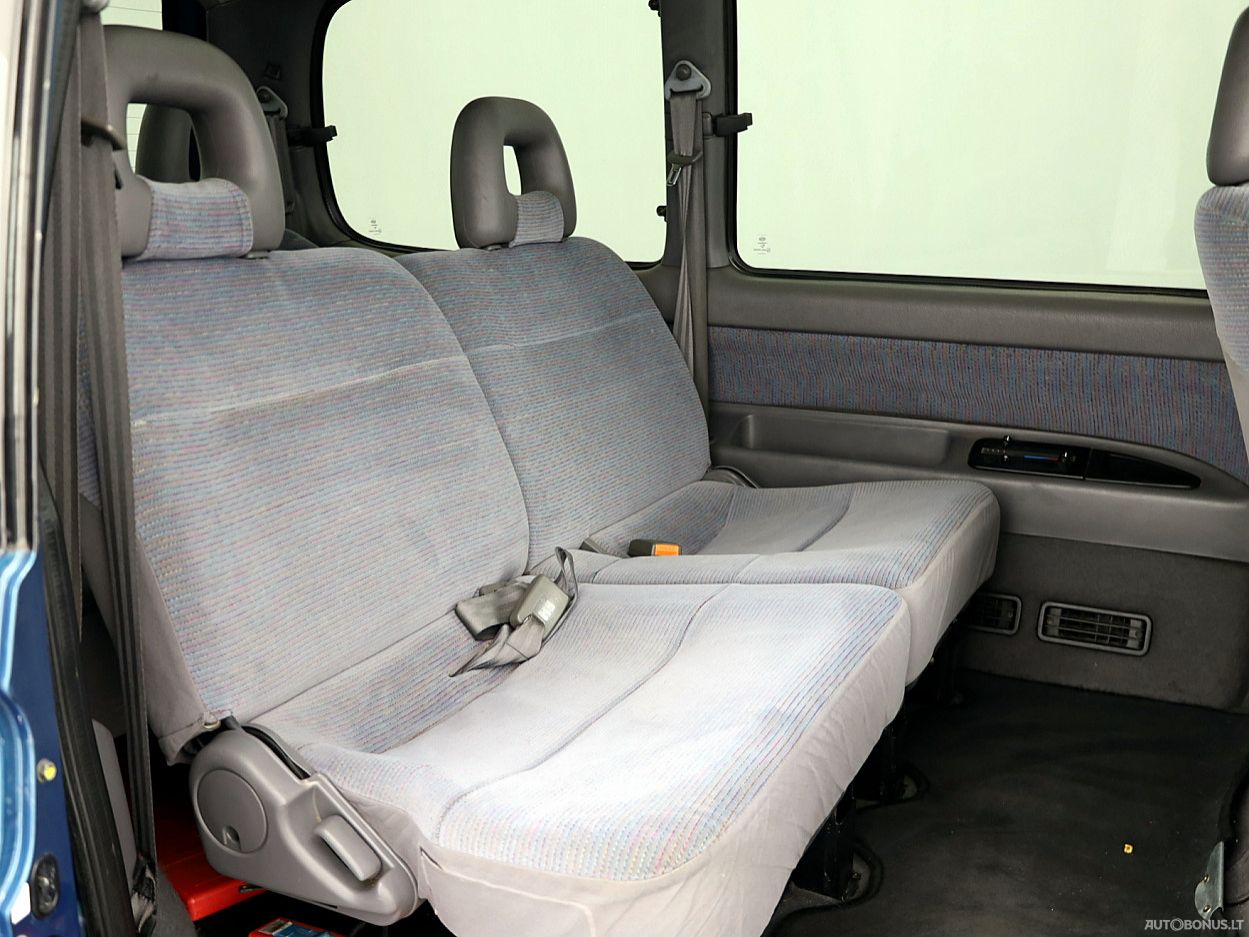 Nissan Serena | 6