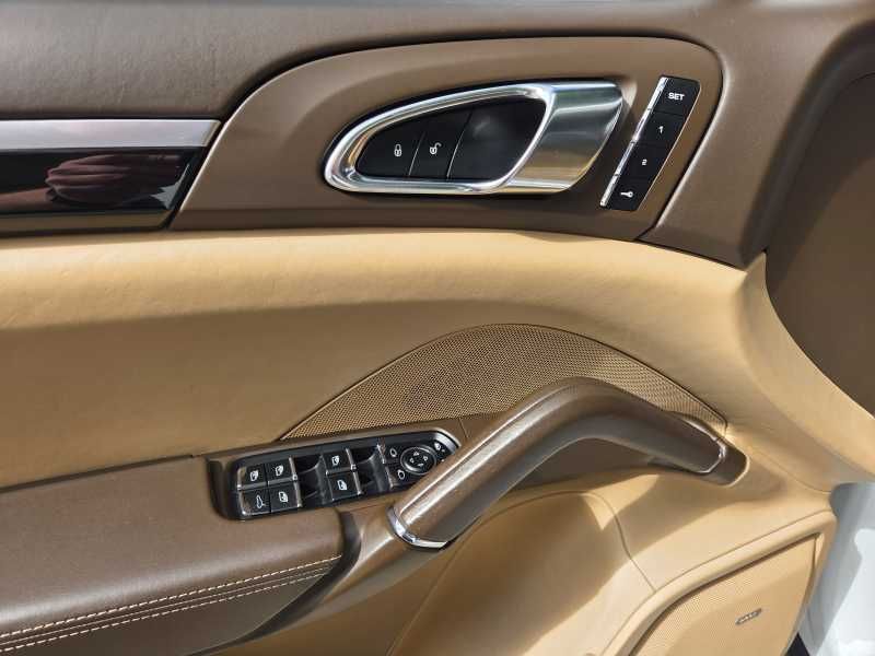 Porsche Cayenne | 15