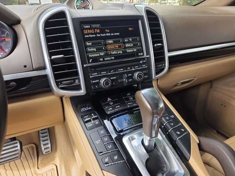 Porsche Cayenne | 10