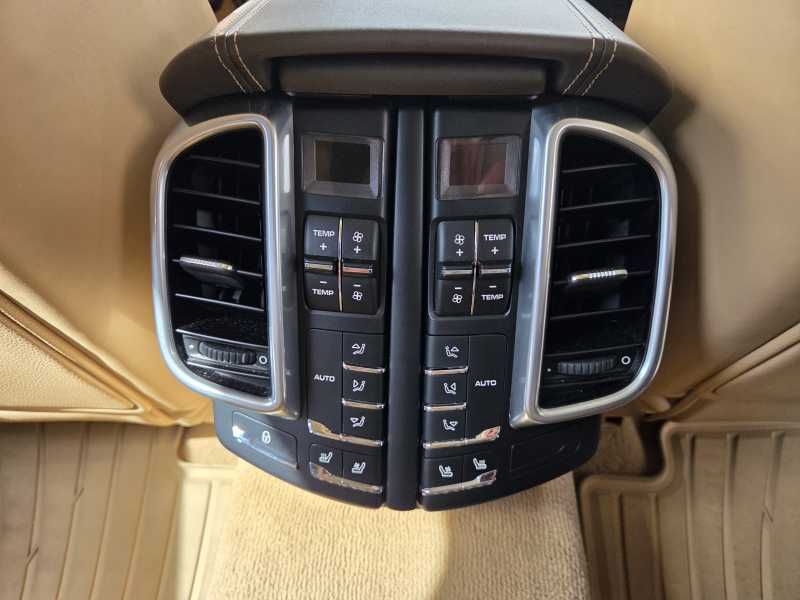 Porsche Cayenne | 14
